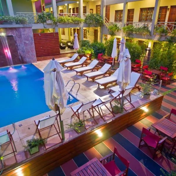 伊瓜苏花园酒店，位于伊瓜苏港的酒店