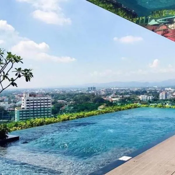 The Astra Luxury Condo in Town，位于清迈的酒店