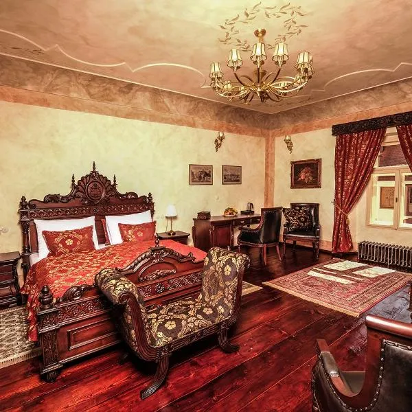 Hotel Ebersbach，位于捷克克鲁姆洛夫的酒店