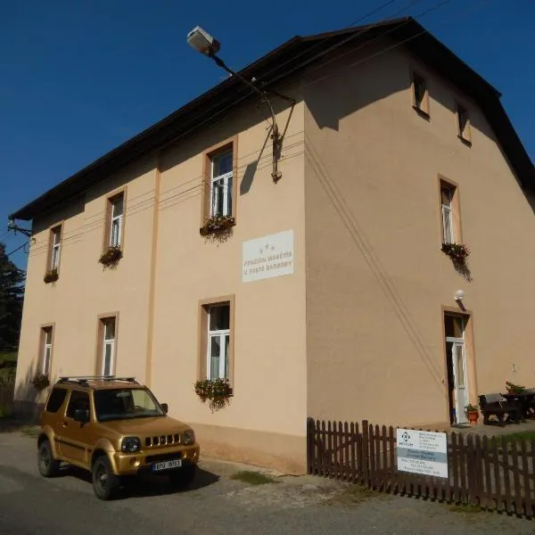 PENZION MANĚTÍN u Sv. Barbory，位于Strážiště的酒店