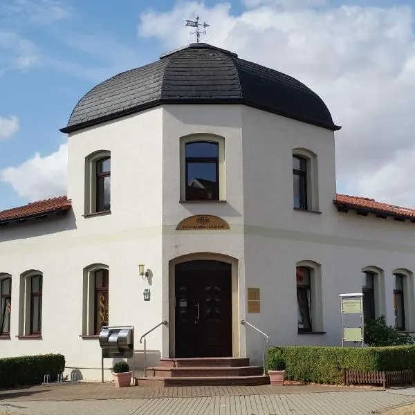 Ferienwohnung "Burgblick"，位于Heldrungen的酒店