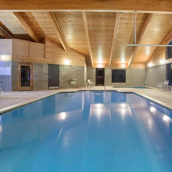 白熊湖阿美瑞辛酒店，位于White Bear Lake的酒店