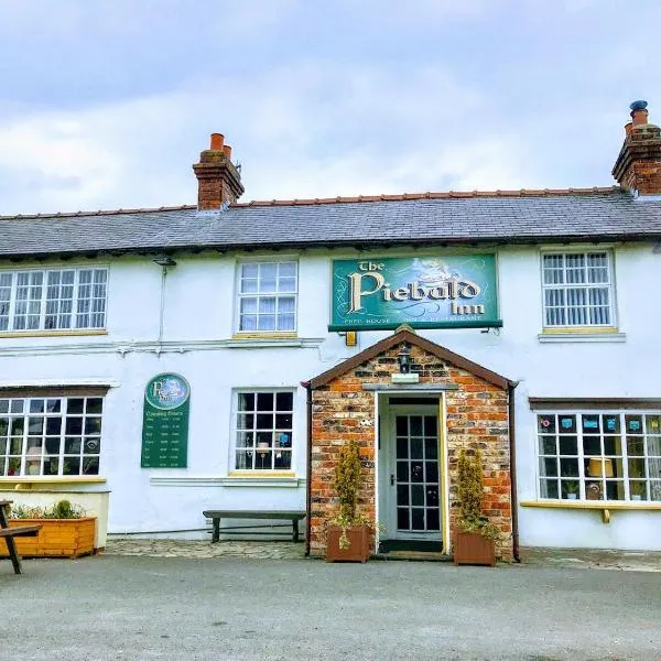 The Piebald Inn，位于Wold Newton的酒店