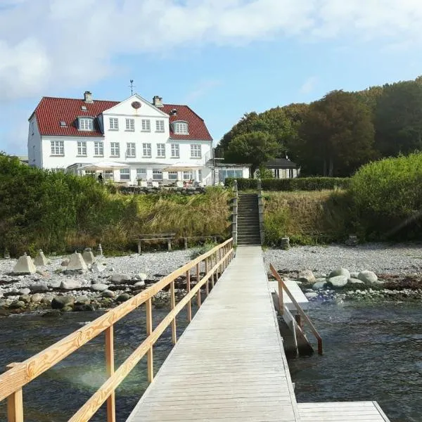 Strandhotel Røsnæs，位于凯隆堡的酒店