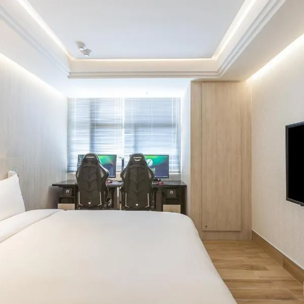 i hotel 中壢館，位于中坜的酒店