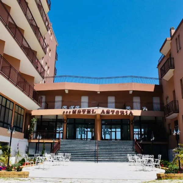 阿斯托里亚酒店，位于Candelara的酒店