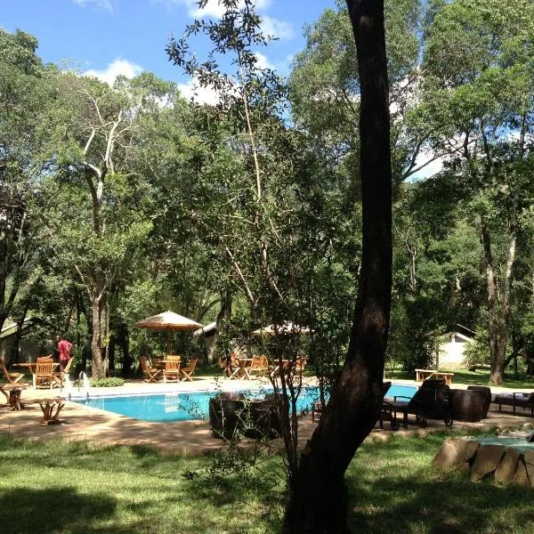 Wilderness Seekers Ltd Trading As Mara River Camp，位于Aitong的酒店