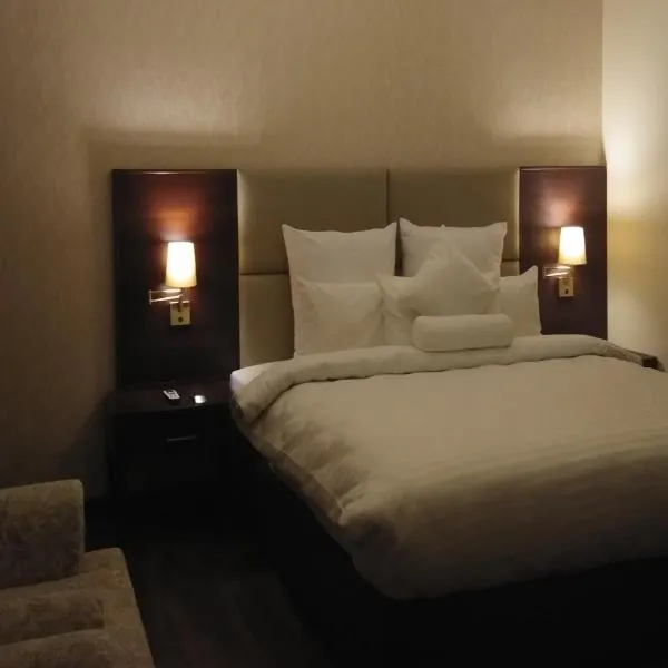 S Chalet Multan，位于木尔坦的酒店