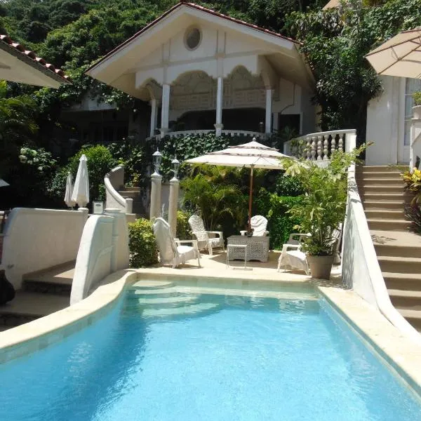 卡普里科萨别墅，位于蓬塔查梅的酒店