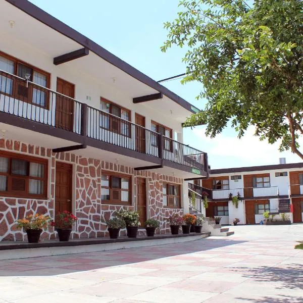 Hotel Avenida Ixmiquilpan，位于伊斯米基尔潘的酒店