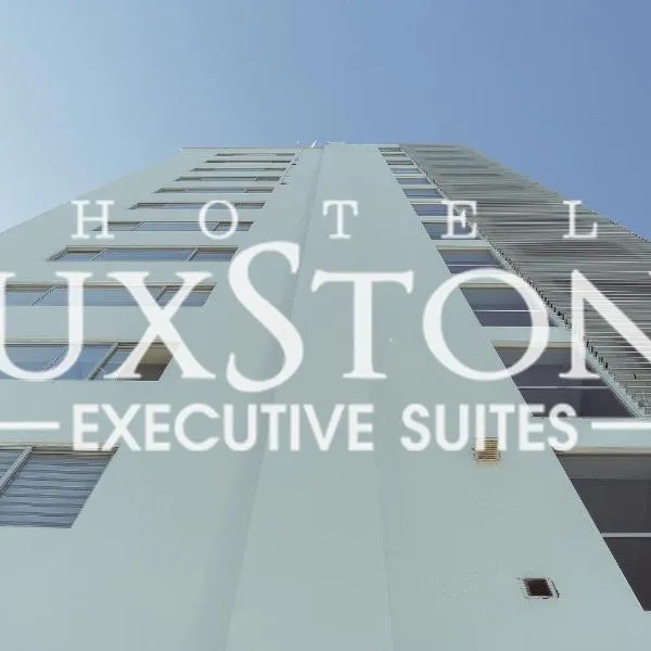 Luxstone Executive & Suites，位于Mojón de Achocalla的酒店
