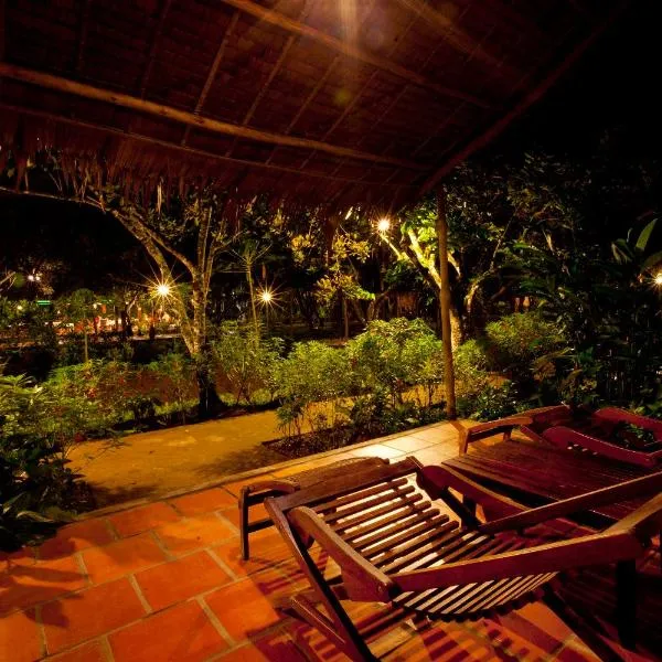 湄公河生态简易别墅度假村，位于Ấp Mỹ Kiệm的酒店
