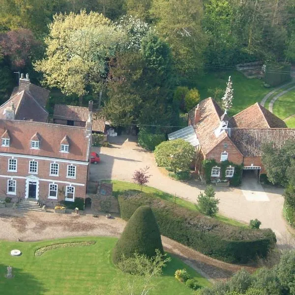 Brackenborough Hall Coach House - Stables，位于Cornisholme的酒店