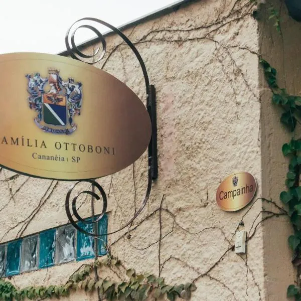 Pousada Familia Ottoboni，位于卡纳内亚的酒店