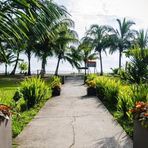 Hotel Tortuguero Beachfront，位于托尔图格罗的酒店