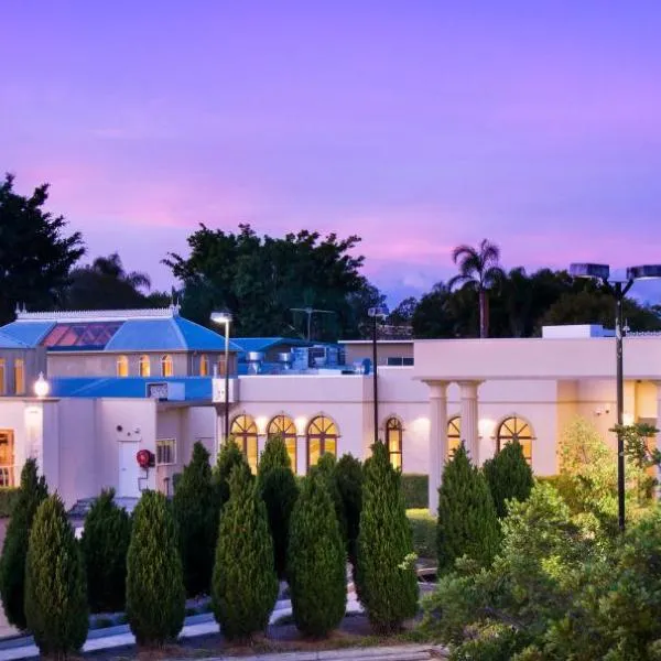 香格里拉花园汽车旅馆，位于曼利的酒店