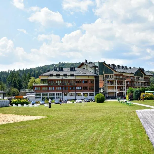 Hotel Activa，位于Żegiestów的酒店