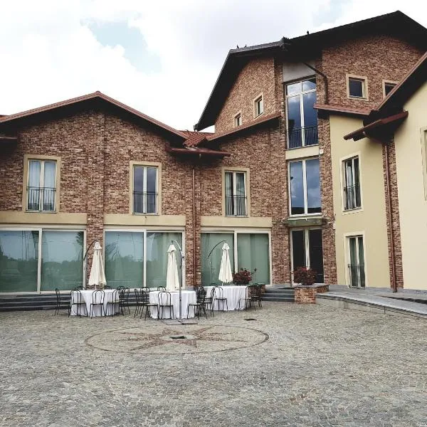 Cascina Speranza Hotel，位于Castelnuovo Don Bosco的酒店
