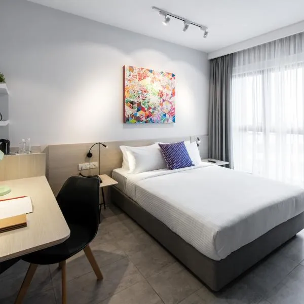 The Canvas Hotel，位于Kampong Sijangkang的酒店