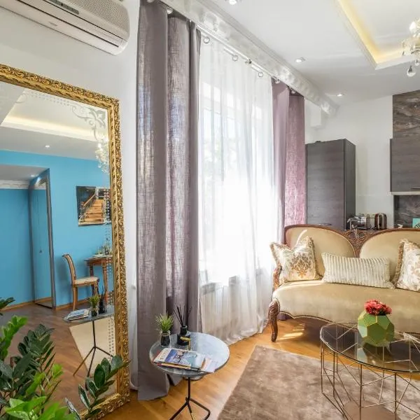 Parliament Sofia - Top Center Luxury Apartment,位于索非亚的酒店