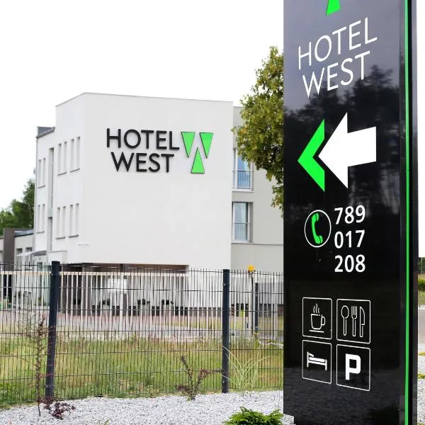 Poznań West Hotel - Airport，位于Chomecice的酒店
