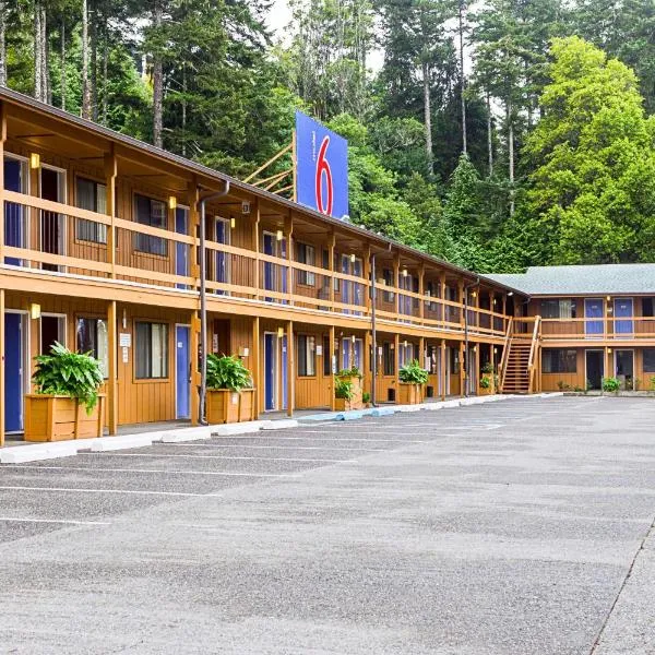戈尔德比奇6号汽车旅馆，位于戈尔德比奇的酒店