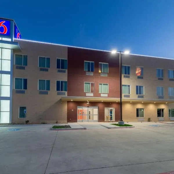 Motel 6 Fort Worth, TX - North - Saginaw，位于沃思堡的酒店