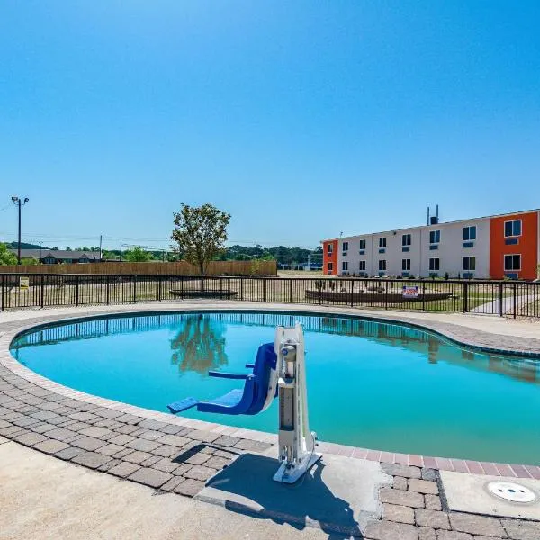 Motel 6-White, GA - Cartersville，位于White的酒店