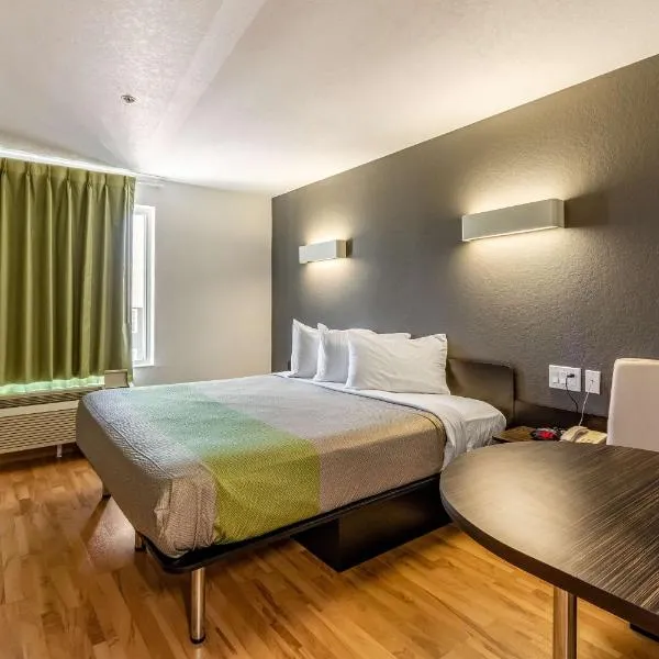 Studio 6-San Marcos, TX，位于圣马科斯的酒店