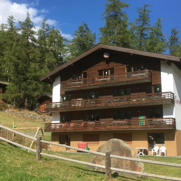 卡尔梅纳公寓，位于萨斯格伦德的酒店