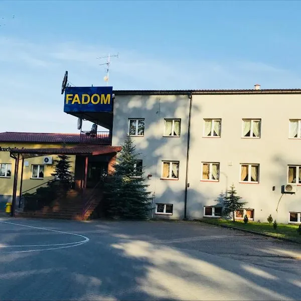法多姆旅馆，位于Szablak的酒店