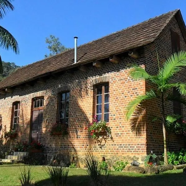 Hospedagem Rural Fazenda Sacramento，位于因达亚尔的酒店