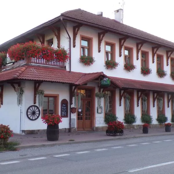 Penzion Restaurace u Helferů，位于Troskovice的酒店