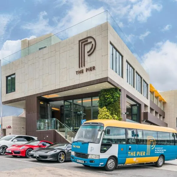 The Pier Hotel，位于香港的酒店