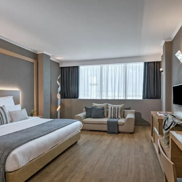 Porto Palace Hotel Thessaloniki，位于塞萨洛尼基的酒店