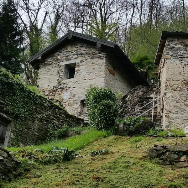 Casa Accogliente Valle Cannobina，位于坎诺比奥的酒店