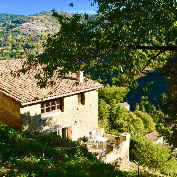 Gîte L'Abert，位于Saint-Joseph-des-Bancs的酒店