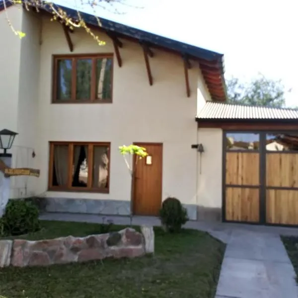 La Casona de Gise，位于Río Colorado的酒店