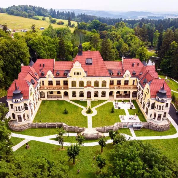 Rubezahl-Marienbad Luxury Historical Castle Hotel & Golf-Castle Hotel Collection，位于Poutnov的酒店