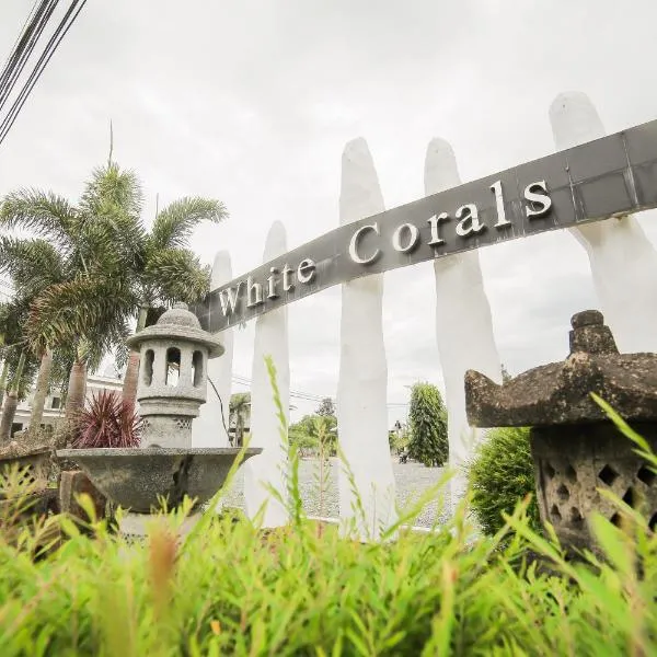 Bataan White Corals Beach Resort，位于Bagac的酒店