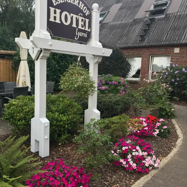 艾辛格霍夫加尼酒店，位于Tornesch的酒店