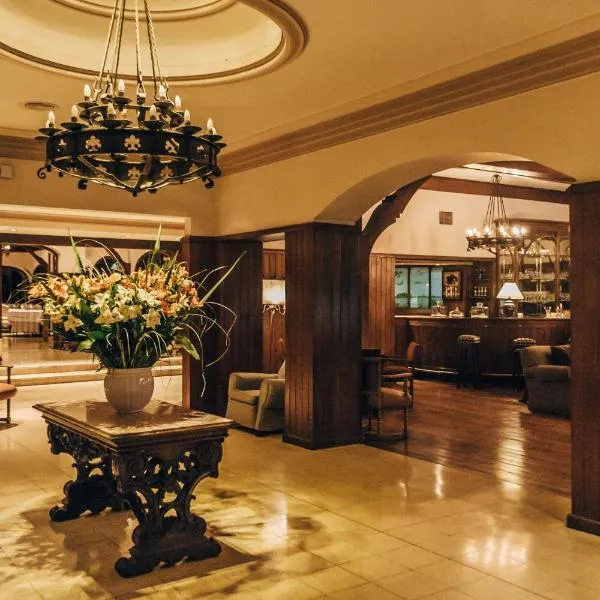 Hotel Austral Bahía Blanca，位于布兰卡港的酒店