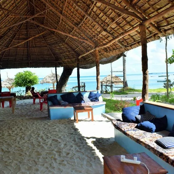 Juani beach bungalows，位于Utende的酒店
