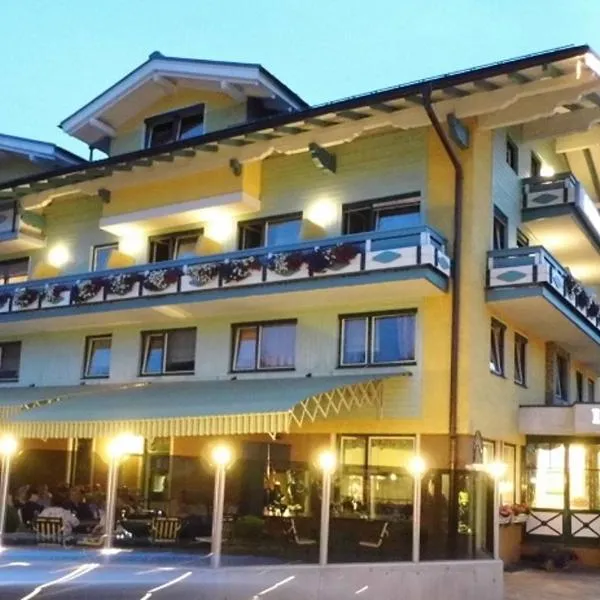拉姆尔塔乐豪弗酒店，位于帕斯格许特路旁鲁斯巴赫的酒店