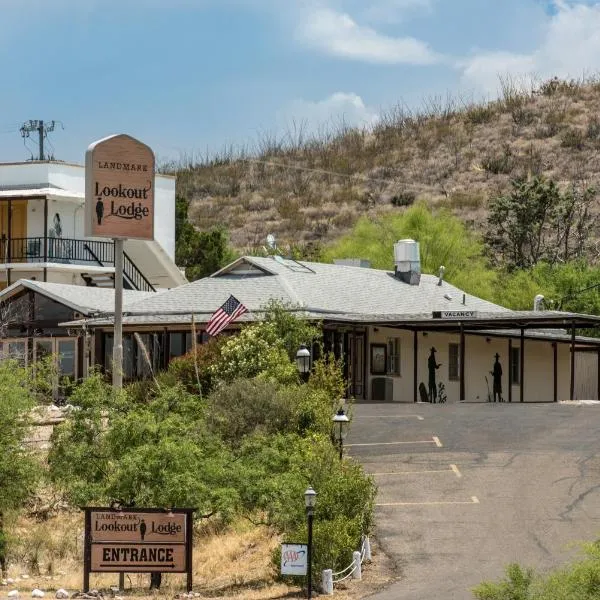 地标远景小屋酒店，位于汤姆斯通的酒店