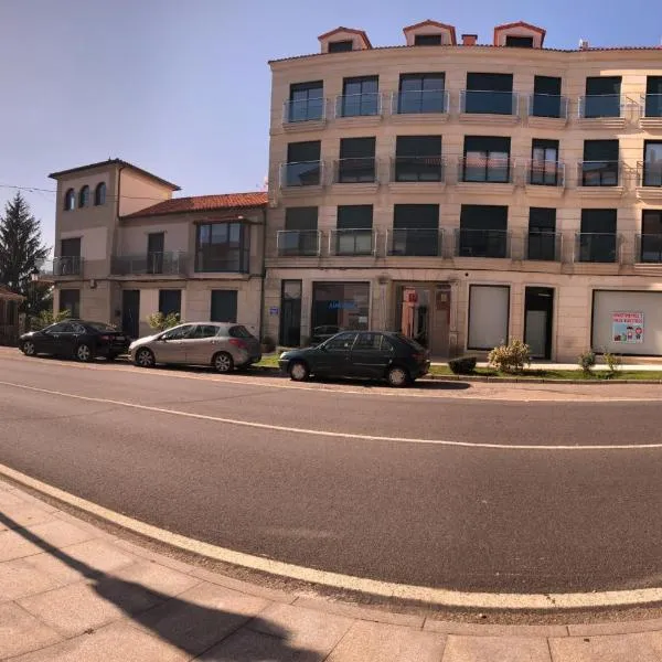 Apartamentos Augusto，位于La Cañiza的酒店