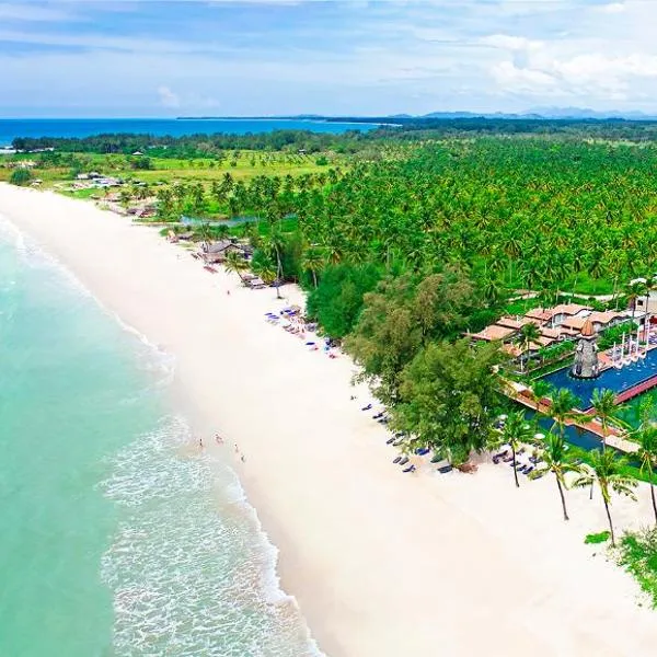Graceland Khaolak Beach Resort- SHA Extra Plus，位于阁科考的酒店