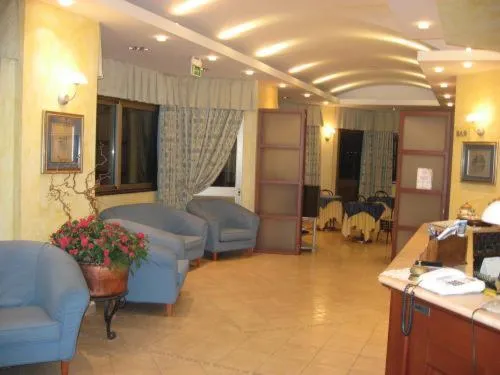 拉丰特酒店，位于Monte Gallo的酒店