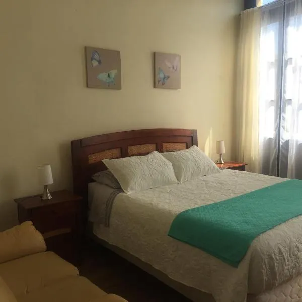 Hostal Rama & CaStle，位于瓦尔帕莱索的酒店