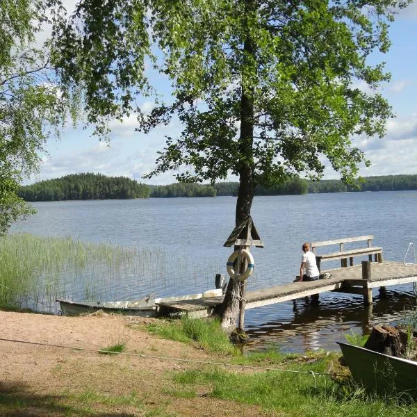 Isotalo Farm at enäjärvi lake，位于Lohja的酒店